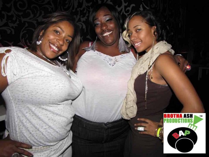 300017_10150310108674220_582564219_8319792_582132710_n