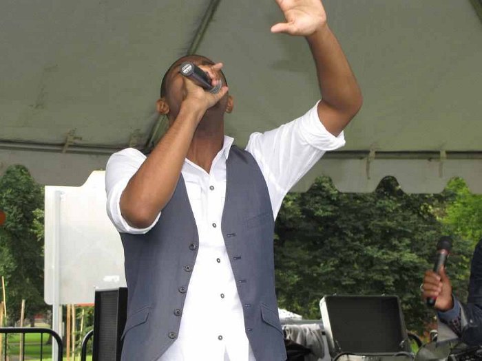 293423_10150302791494220_582564219_8279212_931500473_n