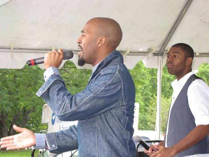 297094_10150302788934220_582564219_8279181_228830278_n