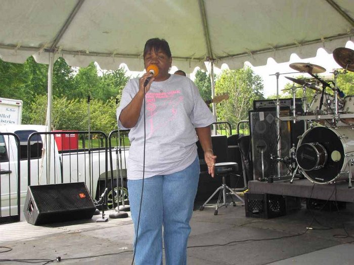 297586_10150302780054220_582564219_8279056_1670819856_n