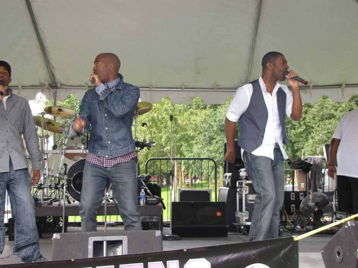 299627_10150302784114220_582564219_8279103_784254956_n