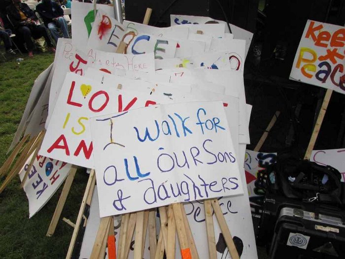 301271_10150302783174220_582564219_8279090_1380067788_n