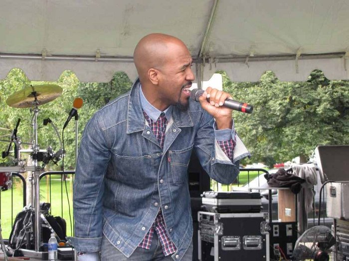 302095_10150302791094220_582564219_8279205_1961979775_n