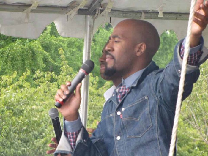 307449_10150302788324220_582564219_8279173_285151847_n