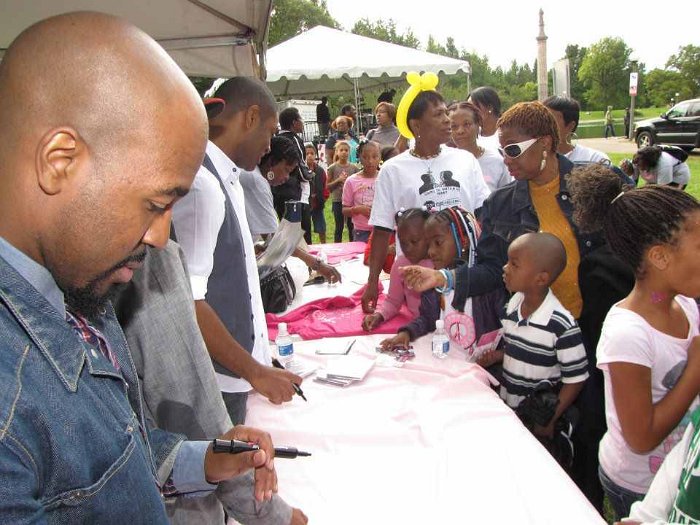 309088_10150302793304220_582564219_8279236_573994261_n