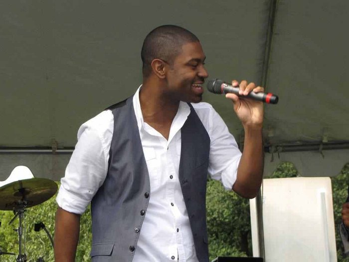 310525_10150302783954220_582564219_8279101_1589731560_n