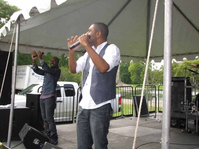 313807_10150302786579220_582564219_8279153_488802802_n