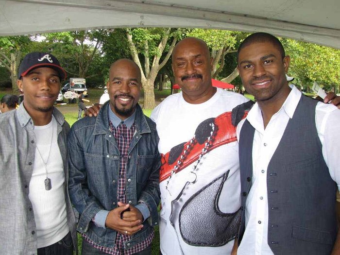 313844_10150302794969220_582564219_8279258_1857387604_n