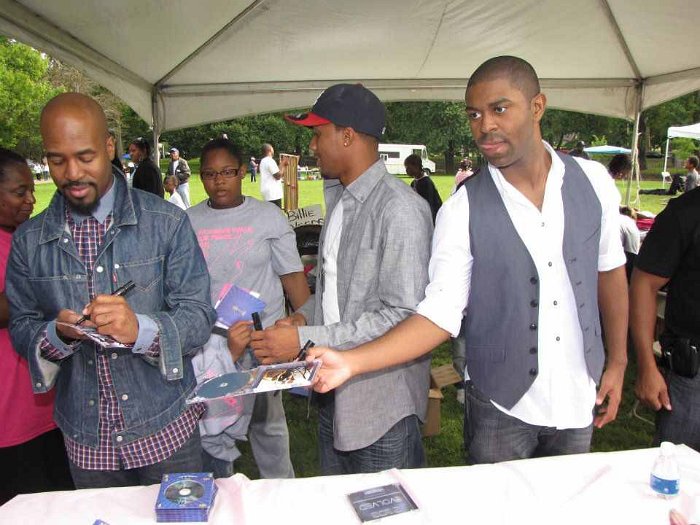 317077_10150302794004220_582564219_8279243_2005095962_n