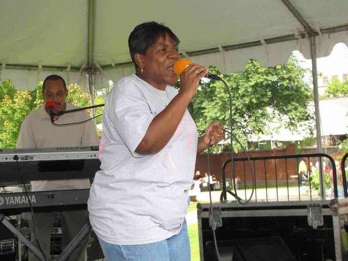 319503_10150302780114220_582564219_8279057_50750079_n